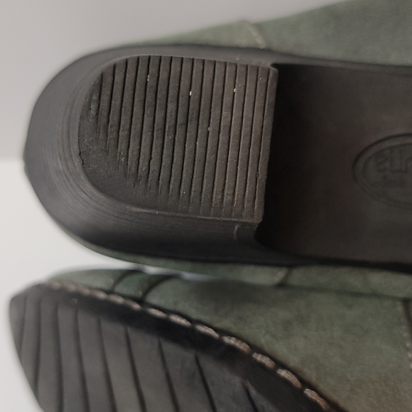 Distressed Grey booties - Picture 6 of 13